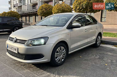 Седан Volkswagen Polo 2013 в Обухове