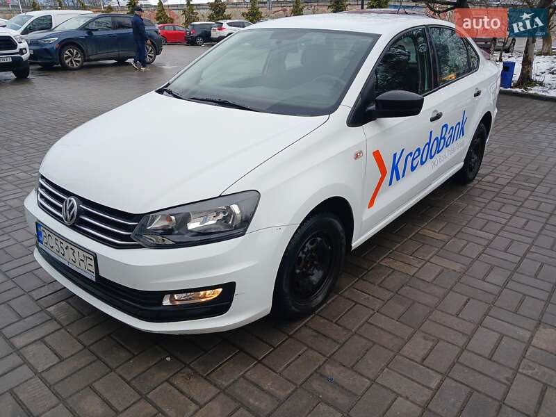 Седан Volkswagen Polo 2018 в Львове