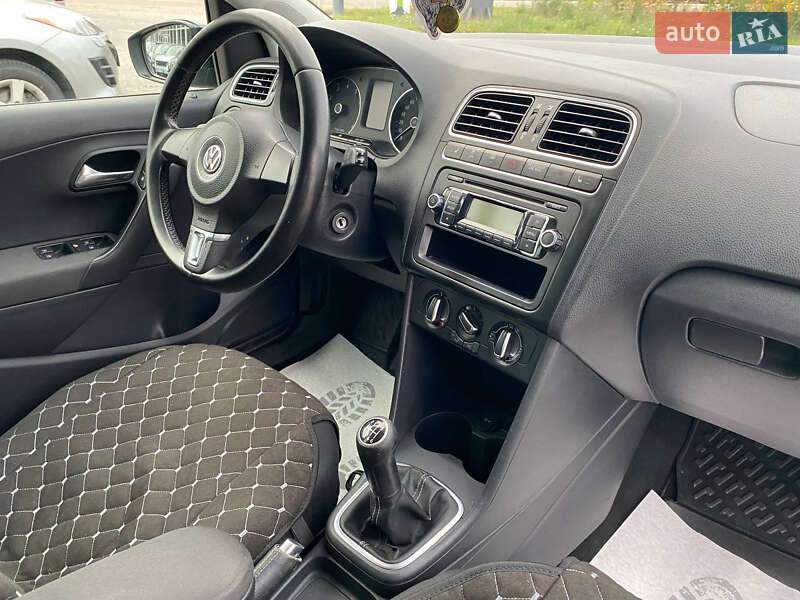Хэтчбек Volkswagen Polo 2011 в Житомире