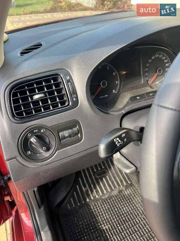 Седан Volkswagen Polo 2012 в Кривому Розі