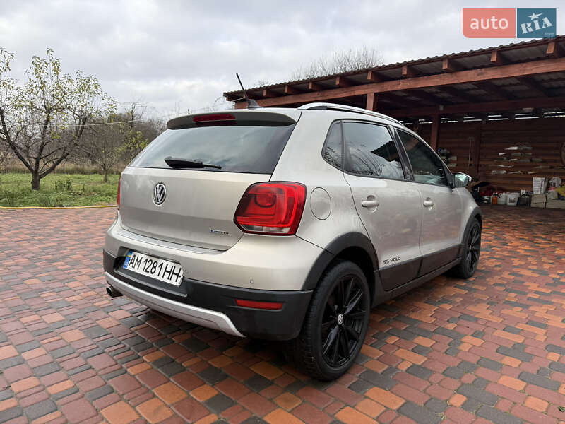 Хэтчбек Volkswagen Polo 2011 в Житомире