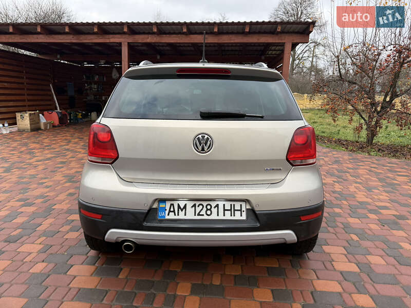 Хэтчбек Volkswagen Polo 2011 в Житомире