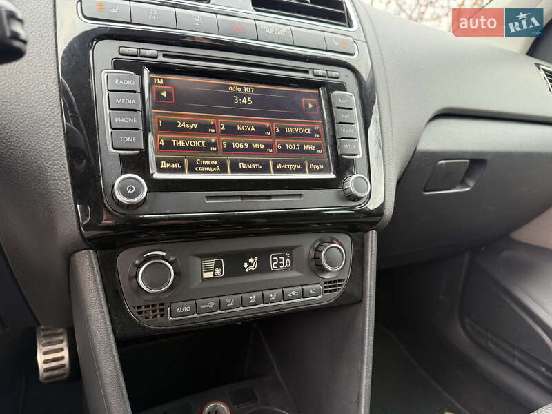 Хэтчбек Volkswagen Polo 2011 в Житомире