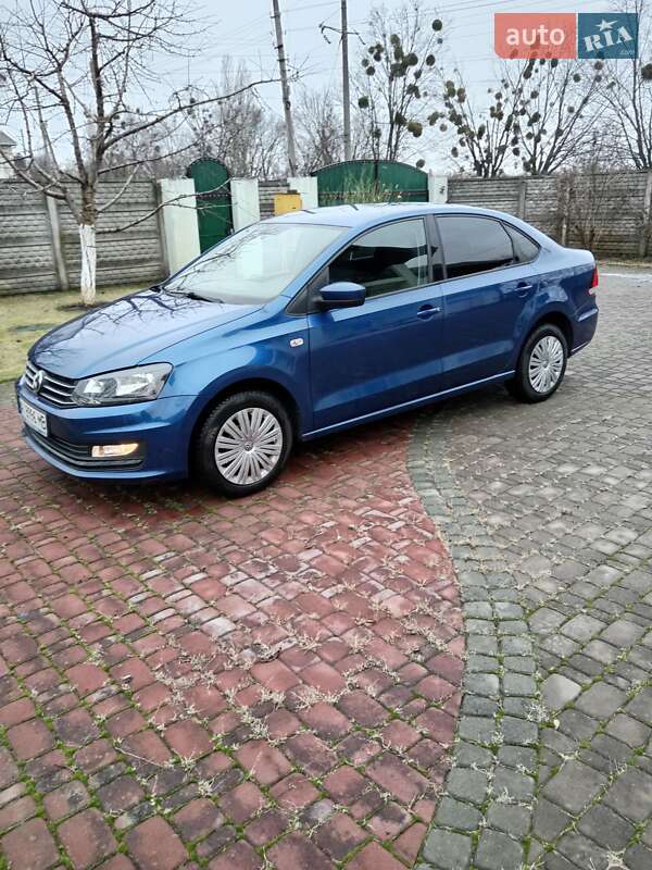 Седан Volkswagen Polo 2018 в Киеве