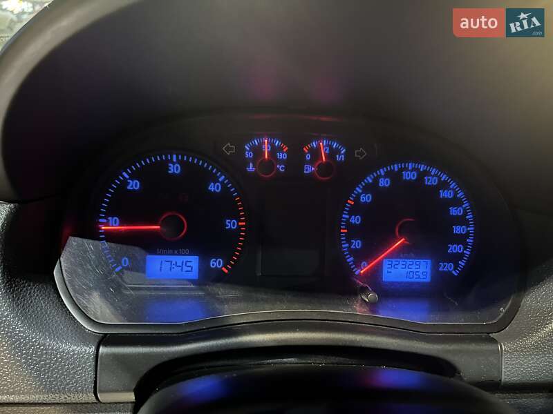 Хэтчбек Volkswagen Polo 2005 в Черновцах