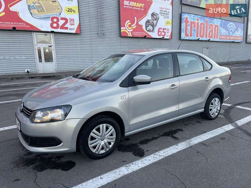 Седан Volkswagen Polo 2011 в Полтаве