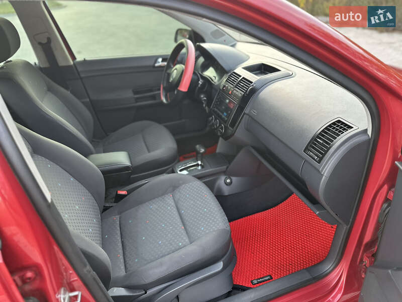 Хэтчбек Volkswagen Polo 2003 в Полтаве