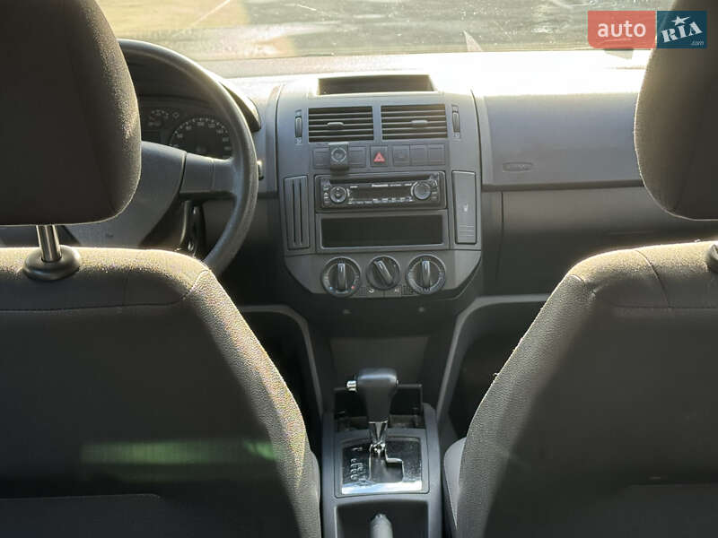 Хэтчбек Volkswagen Polo 2008 в Сумах