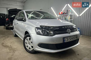 Седан Volkswagen Polo 2011 в Чернигове