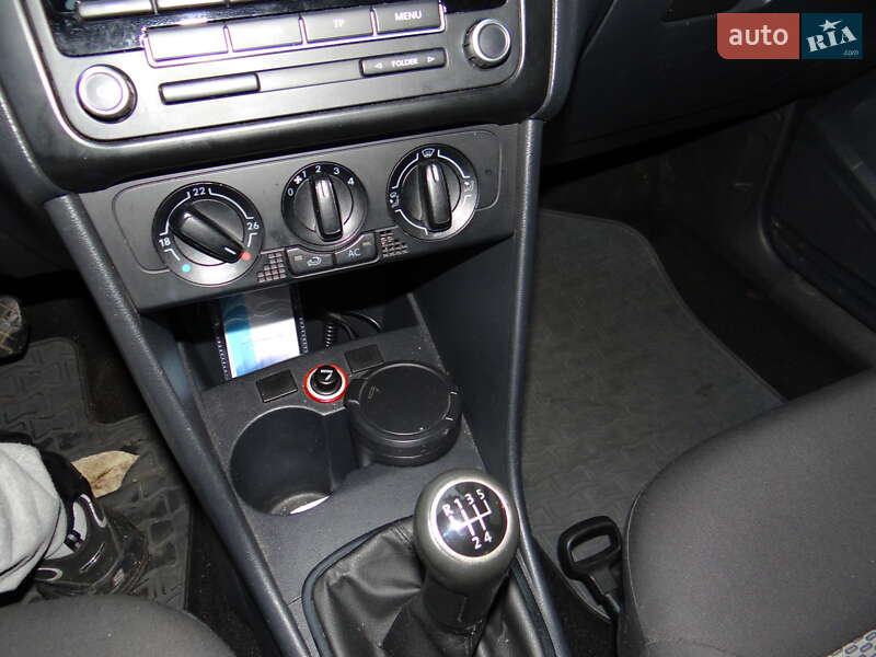 Хэтчбек Volkswagen Polo 2010 в Ахтырке фото 17 Хэтчбек Volkswagen Polo 2010 в Ахтырке