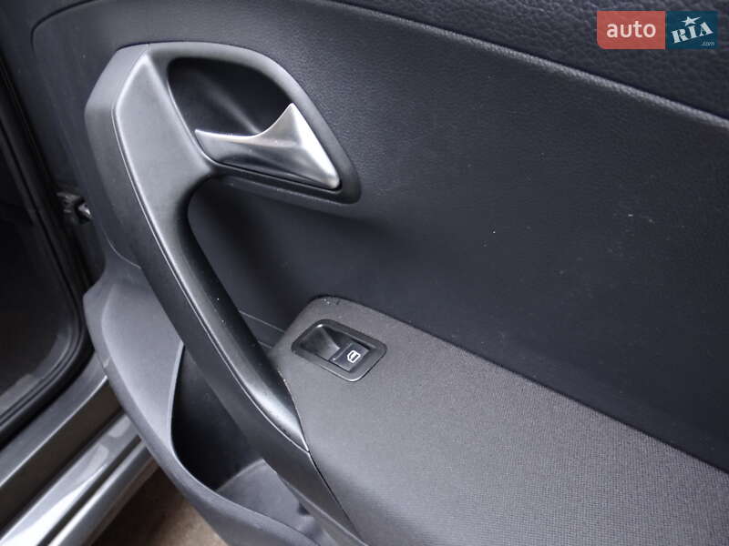 Хэтчбек Volkswagen Polo 2010 в Ахтырке фото 27 Хэтчбек Volkswagen Polo 2010 в Ахтырке