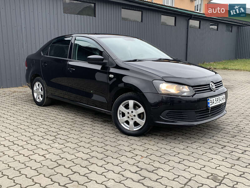 Седан Volkswagen Polo 2012 в Долине фото Седан Volkswagen Polo 2012 в Долине