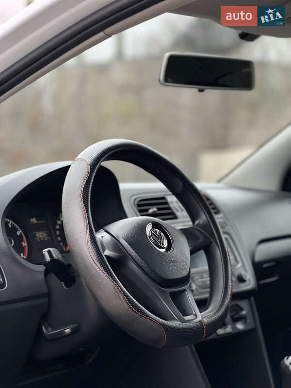 Седан Volkswagen Polo 2016 в Николаеве фото 12 Седан Volkswagen Polo 2016 в Николаеве
