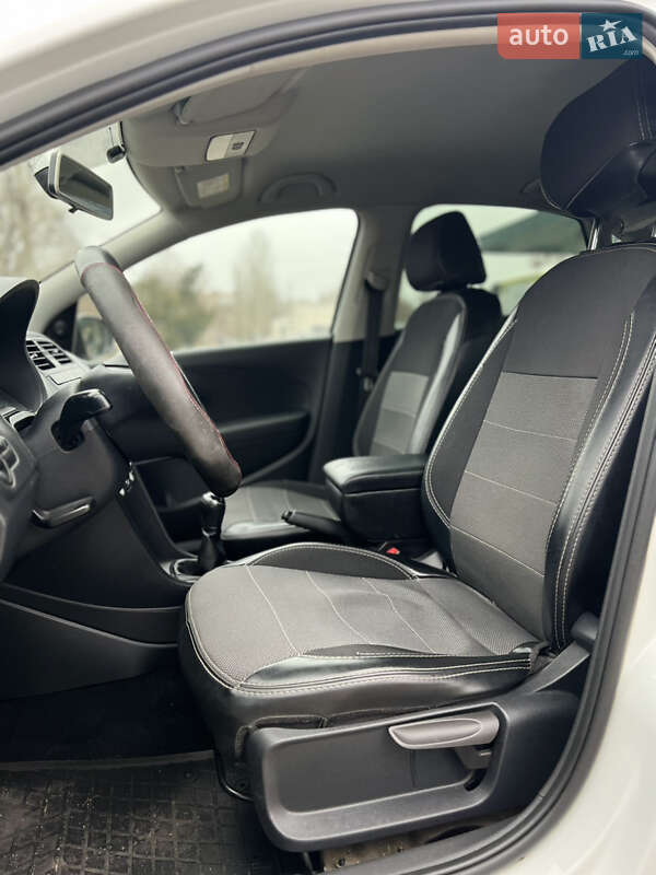 Седан Volkswagen Polo 2016 в Николаеве фото 13 Седан Volkswagen Polo 2016 в Николаеве
