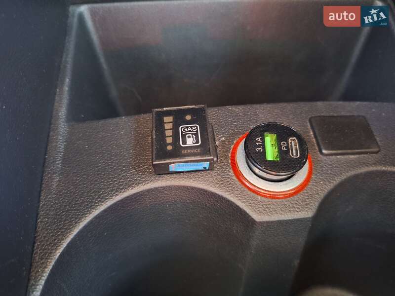 Седан Volkswagen Polo 2016 в Сарнах