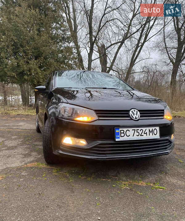 Хэтчбек Volkswagen Polo 2016 в Дрогобыче