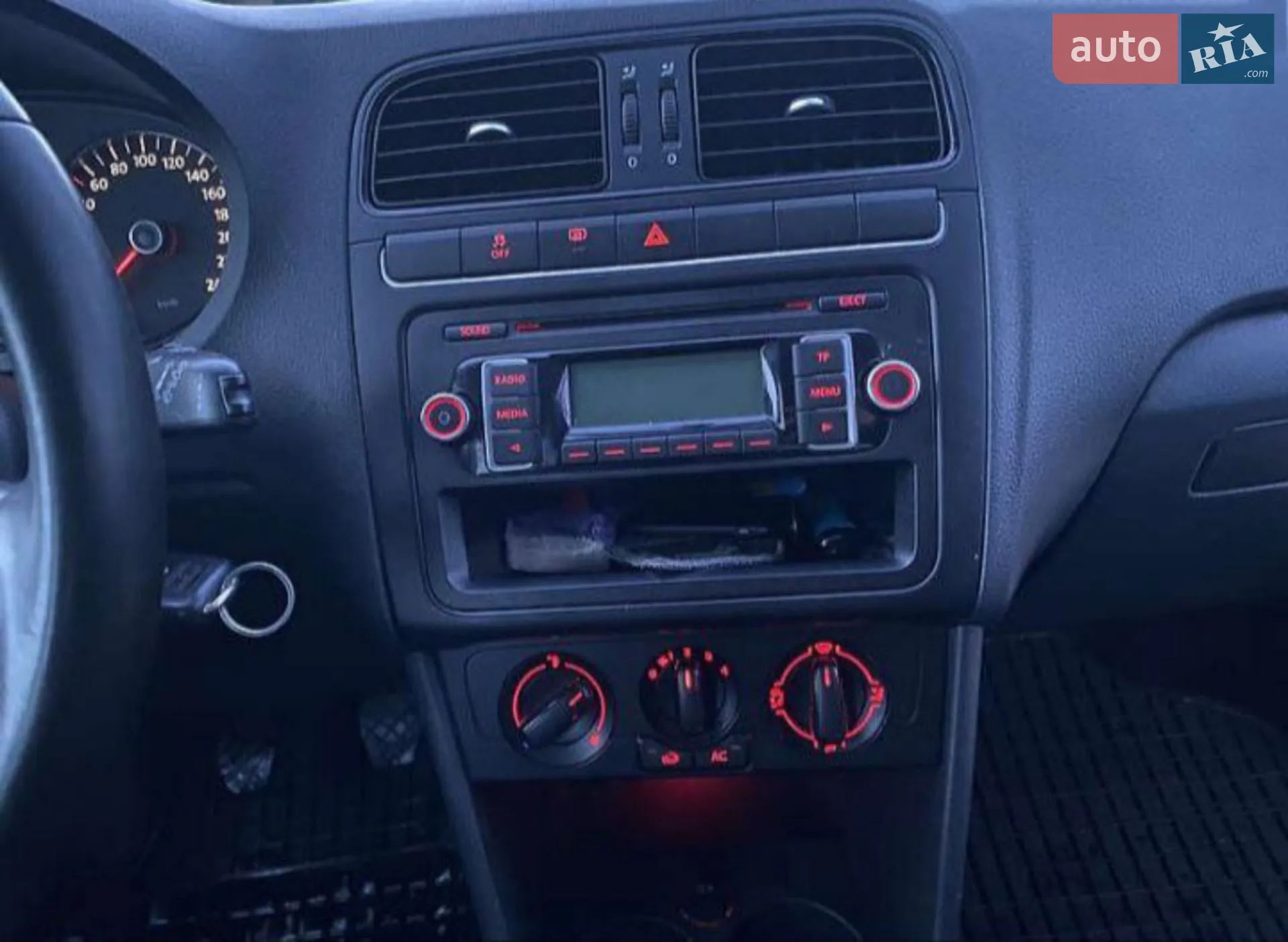 2011 Volkswagen Polo - мініатюра 4