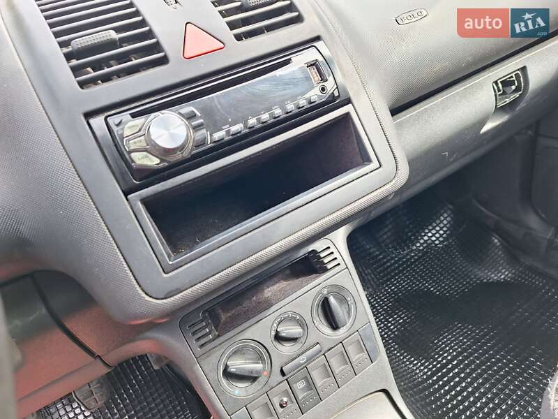 Хэтчбек Volkswagen Polo 2001 в Черновцах фото 33 Хэтчбек Volkswagen Polo 2001 в Черновцах