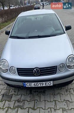 Хетчбек Volkswagen Polo 2004 в Чернівцях