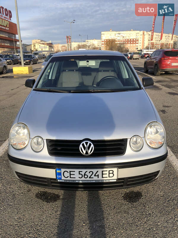 Хэтчбек Volkswagen Polo 2005 в Черновцах