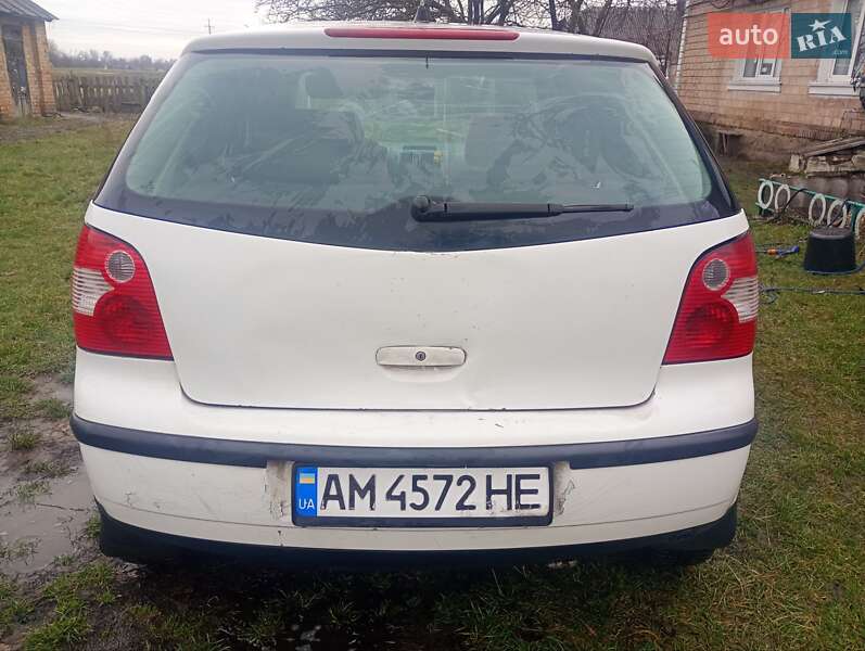 Хэтчбек Volkswagen Polo 2003 в Чуднове
