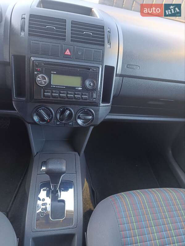 Хэтчбек Volkswagen Polo 2008 в Здолбунове