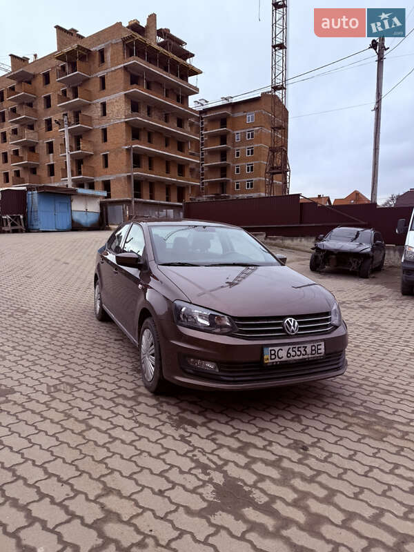 Volkswagen Polo 2015