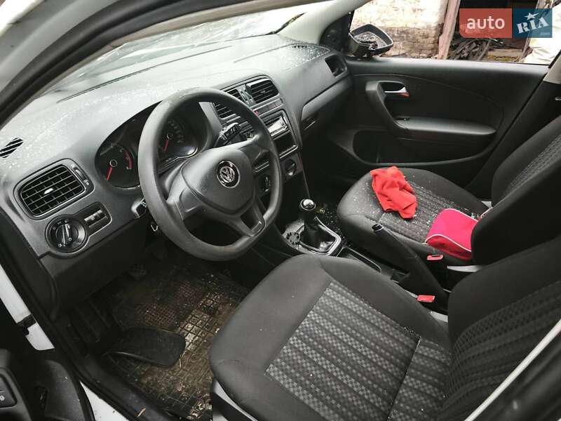 Седан Volkswagen Polo 2017 в Полтаве