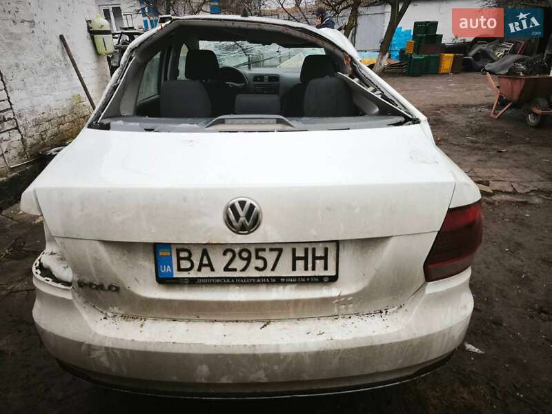Седан Volkswagen Polo 2017 в Полтаве