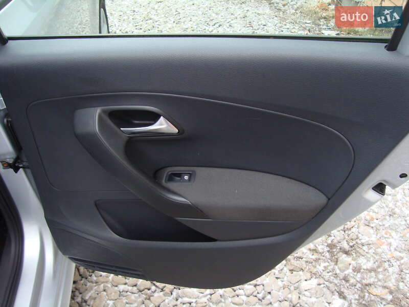 Хэтчбек Volkswagen Polo 2010 в Виннице