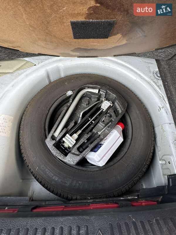 Хетчбек Volkswagen Polo 2016 в Дніпрі