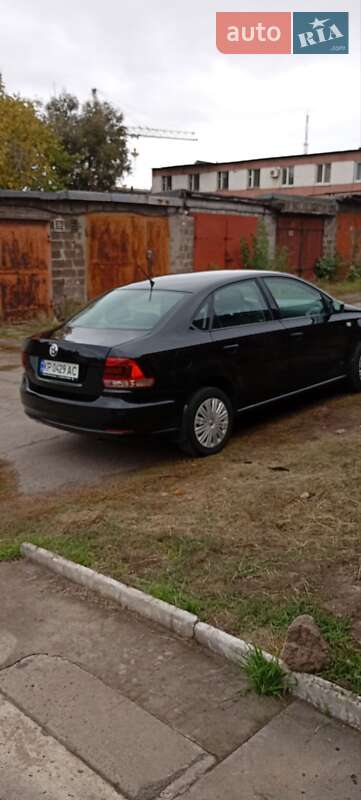 Седан Volkswagen Polo 2015 в Запоріжжі