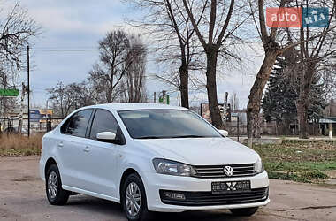 Седан Volkswagen Polo 2017 в Желтых Водах