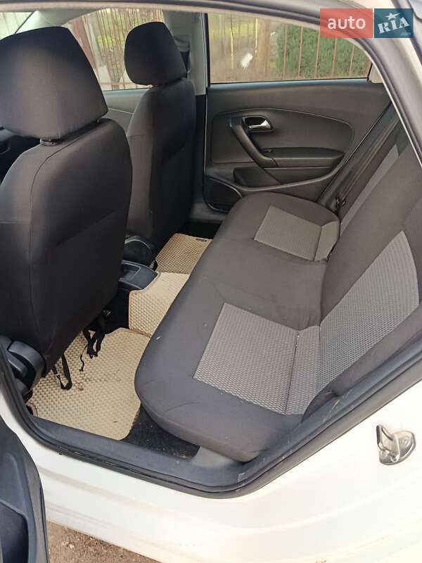 Седан Volkswagen Polo 2012 в Дніпрі