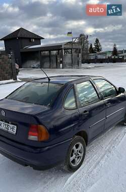 Седан Volkswagen Polo 1998 в Ровно