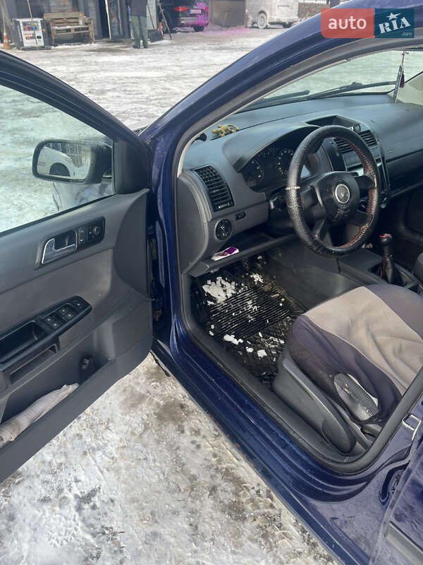 Хетчбек Volkswagen Polo 2003 в Хотині