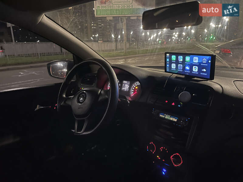 Седан Volkswagen Polo 2016 в Киеве