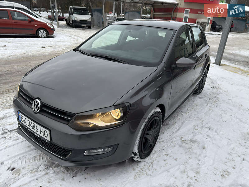 Хэтчбек Volkswagen Polo 2010 в Ровно