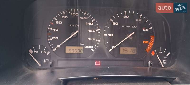 Седан Volkswagen Polo 1998 в Каневе