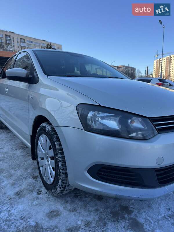Седан Volkswagen Polo 2013 в Тернополе фото 7 Седан Volkswagen Polo 2013 в Тернополе