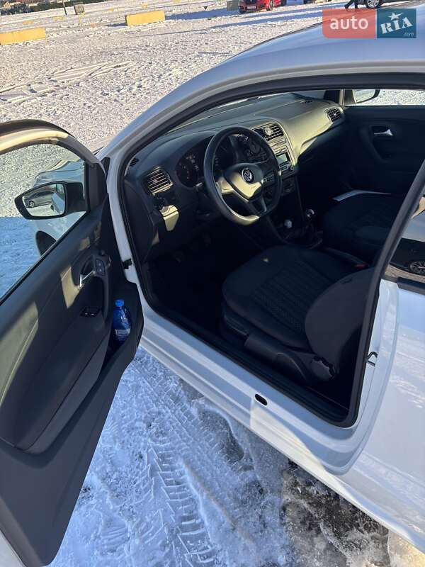 Хетчбек Volkswagen Polo 2016 в Києві