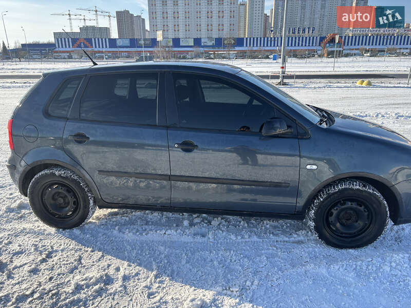 Хэтчбек Volkswagen Polo 2004 в Киеве