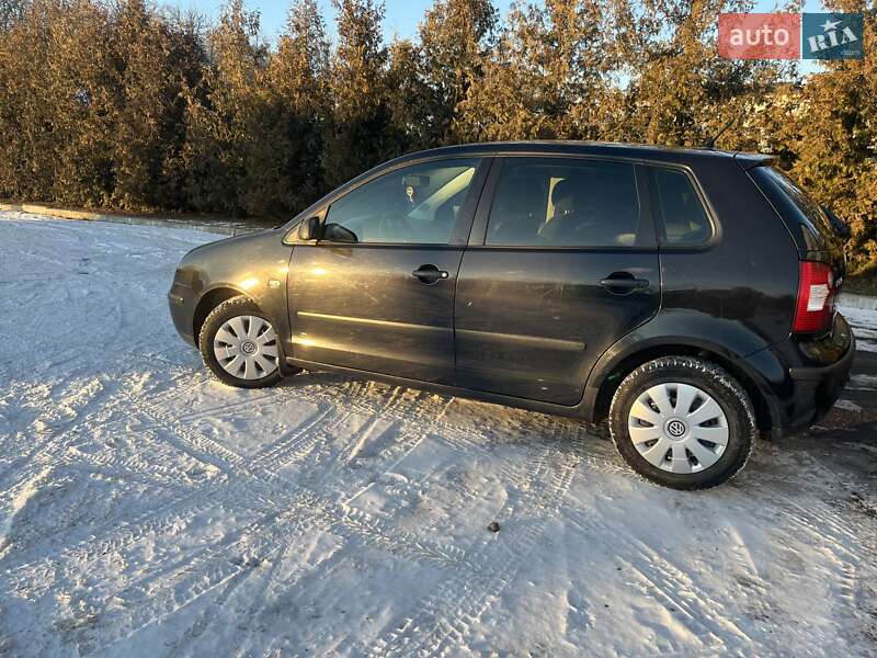 Хетчбек Volkswagen Polo 2003 в Турійську