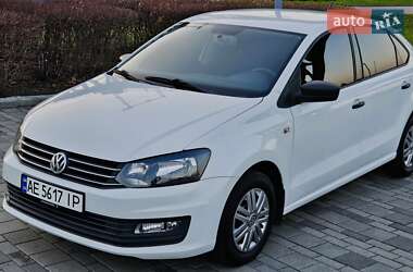 Седан Volkswagen Polo 2016 в Дніпрі