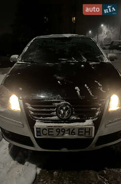 Хетчбек Volkswagen Polo 2006 в Чернівцях