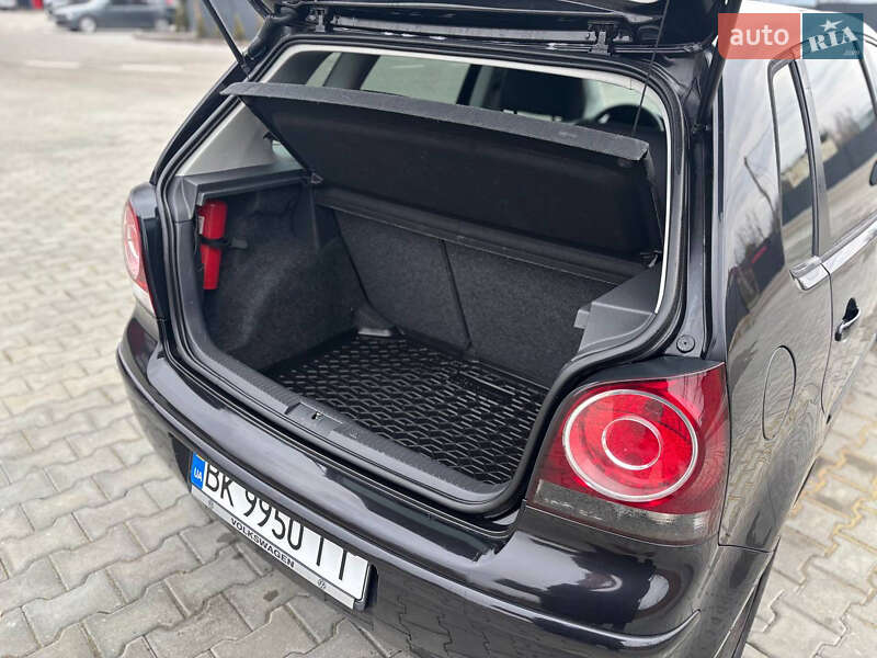 Хэтчбек Volkswagen Polo 2007 в Дубно