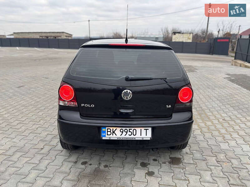 Хэтчбек Volkswagen Polo 2007 в Дубно
