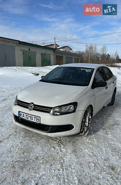 Седан Volkswagen Polo 2012 в Василькове