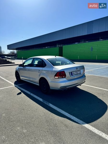 Седан Volkswagen Polo 2018 в Киеве