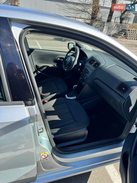 Седан Volkswagen Polo 2018 в Киеве